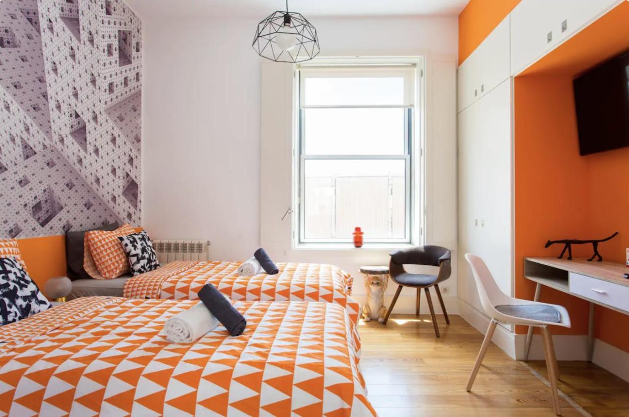 Beautiful 3-Story House In Chiado With A 40M² Private Terrace Appartement Lissabon Buitenkant foto