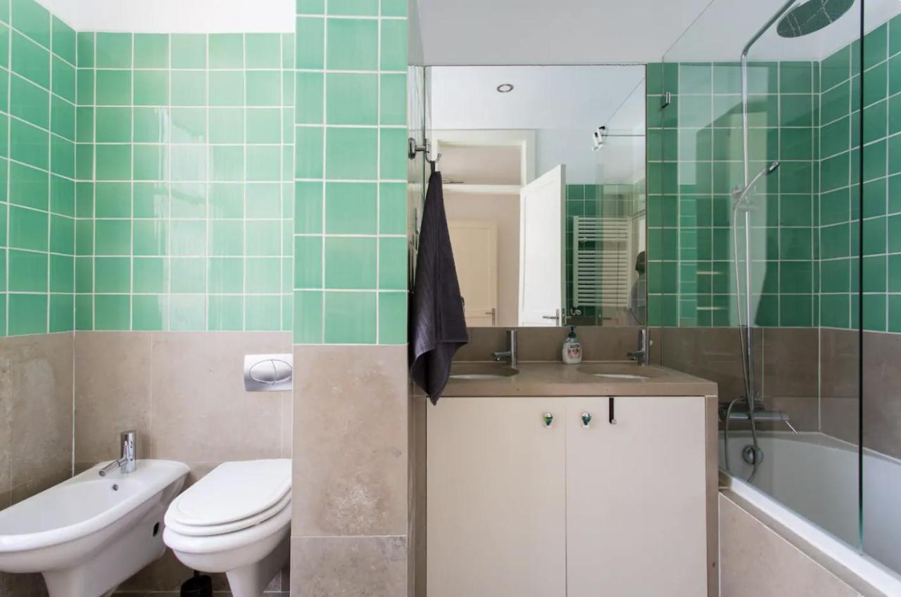 Beautiful 3-Story House In Chiado With A 40M² Private Terrace Appartement Lissabon Buitenkant foto